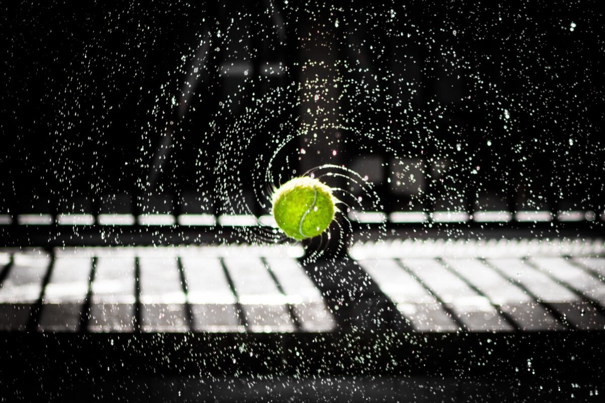 5 Crucial Steps To Always Miss Your Serve