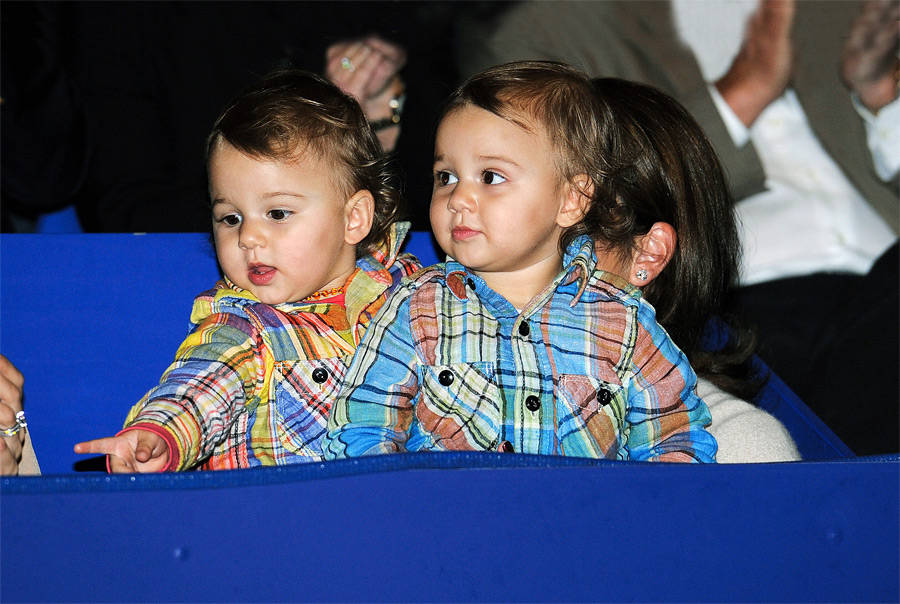 Roger Federer S Twins Everything About His Kids Fourtylove
